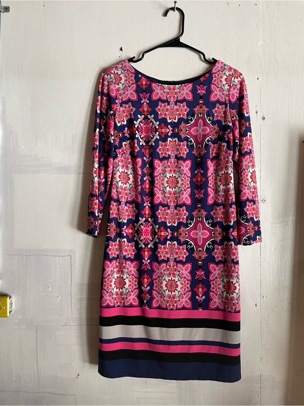 Vince Camuto Navy and Pink Geometric Floral Long Sleeve Shift Dress